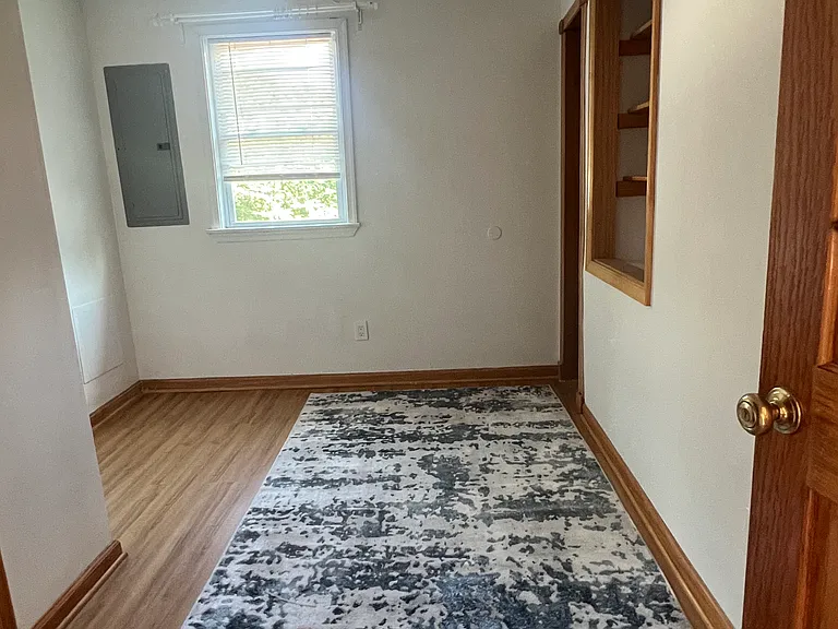Perry St — Photo 11