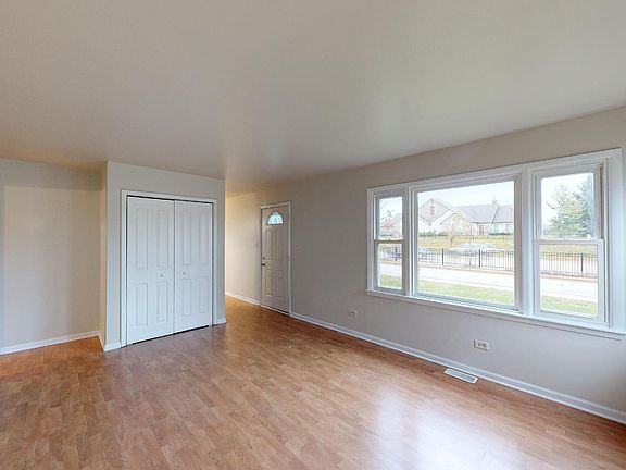 4th image of 9229 W 183rd St