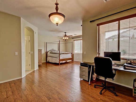 4th image of 18577 W Western Star Blvd