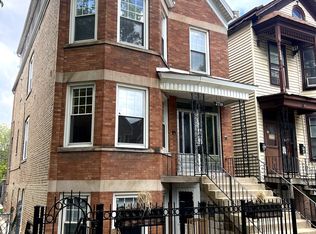 2714 N Marshfield Ave, Chicago, IL 60614