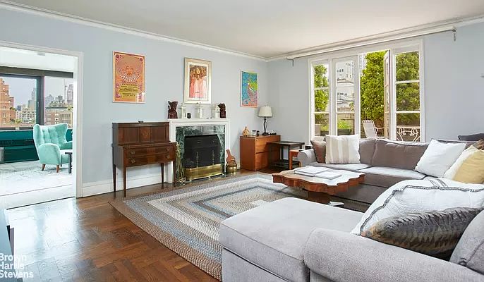 1st image of 129 E 69th St Penthouse B