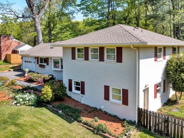 3588 Wright Rd SW, Roanoke, VA 24015