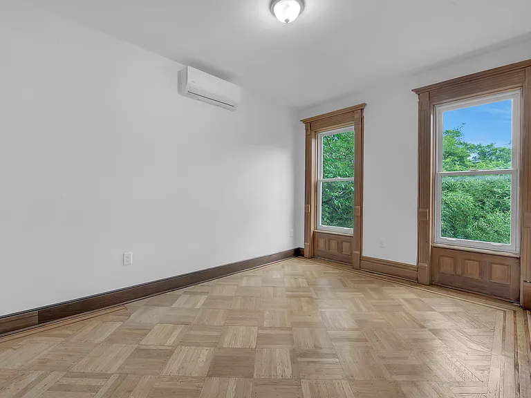 490 Hancock St #TOP — Photo 7