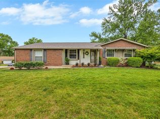 1393 Virginia Dr, Ballwin, MO 63011