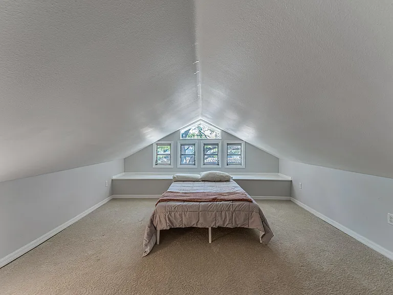 2512 W Palm Dr — Photo 37