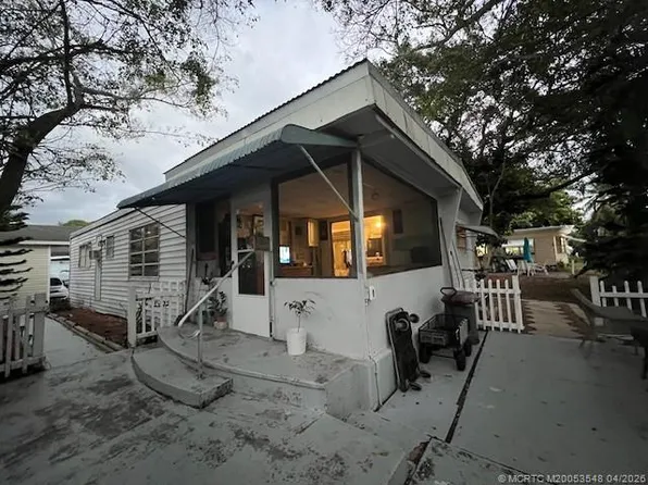 2555 Pga Blvd #216, Palm Beach Gardens, FL 33410