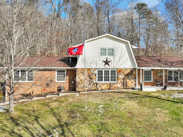 445 N Holston River Dr, Kingsport, TN 37660