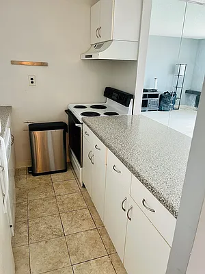 Rented by Think Properties | media 12