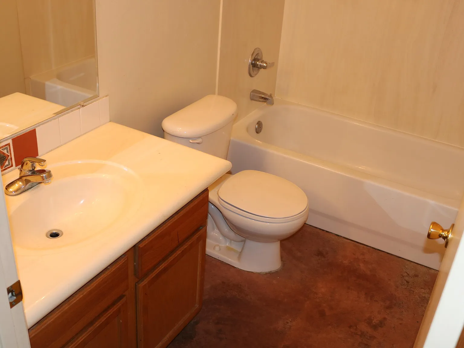 2 bed, 1.0 bath, 763 sqft, $950 — Photo 4