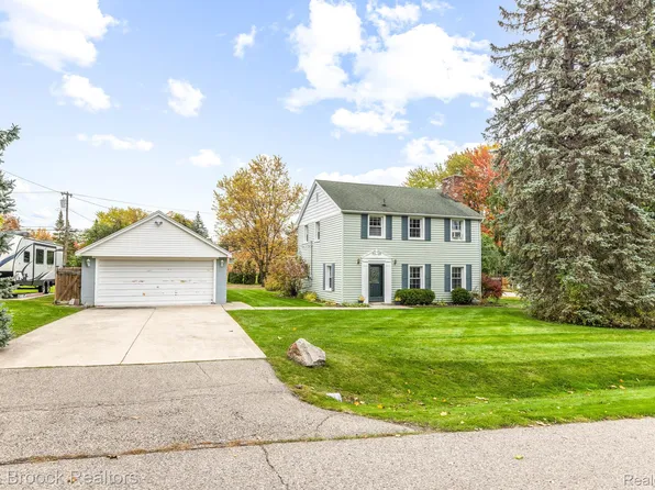 5314 Wright Dr, Troy, MI 48098
