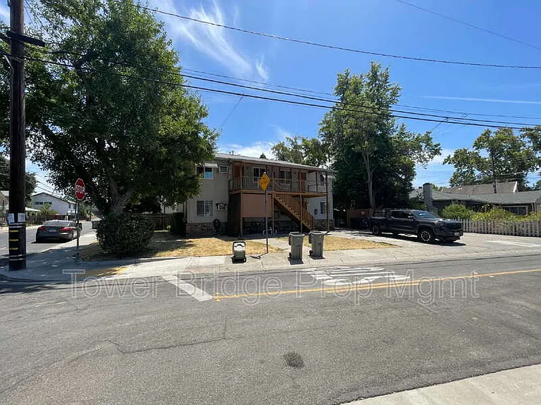 2701 San Fernando Way #2 — Photo 32