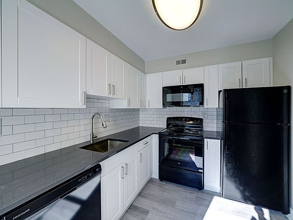 2nd image of 173 Doorstone Dr #7009B