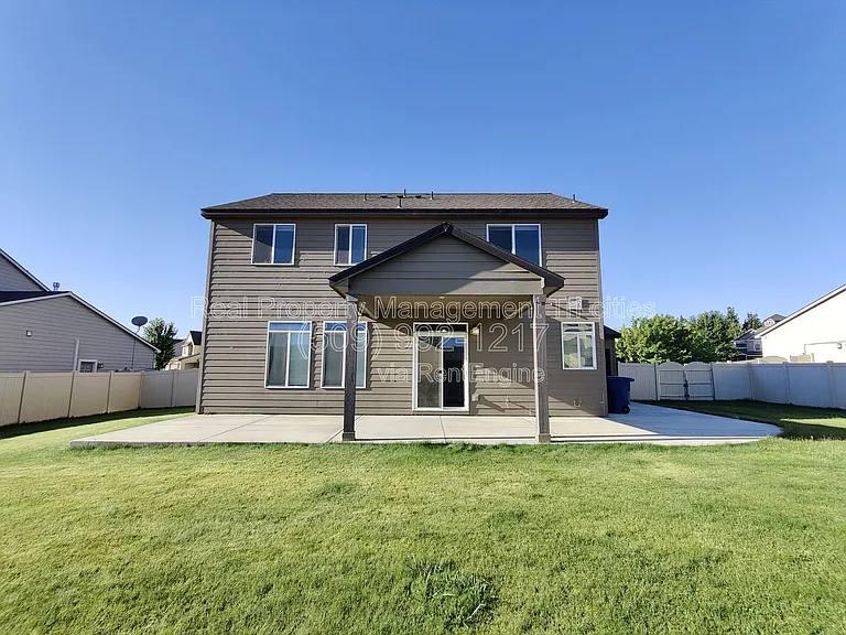 1642 Manchester St — Photo 20