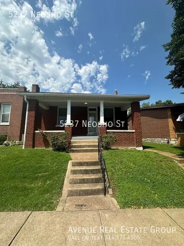 5237 Neosho St Photo 1