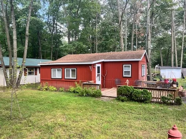 615 Green St, Harrison, MI 48625