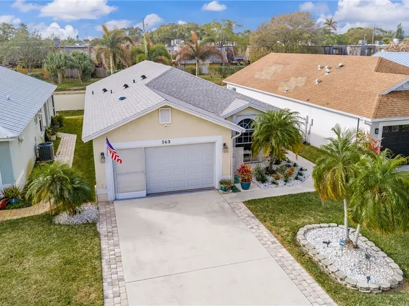 563 10th Pl, Vero Beach, FL 32960