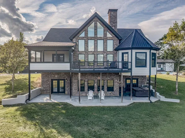 104 Labrador Way, Bluff City, TN 37618