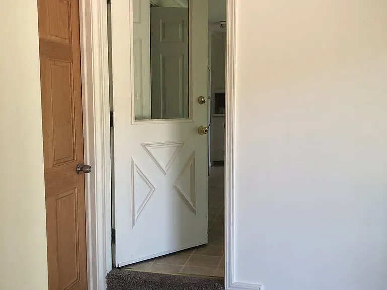 2824 Country Ln — Photo 6