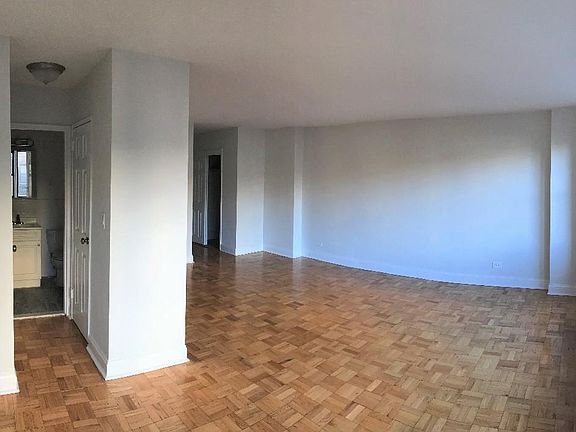 4th image of 200 E 15th St APT 7K
