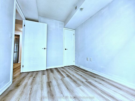 5th image of 36 Lisgar St #1803