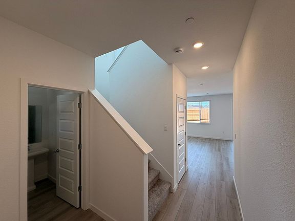 5th image of 12629 Hereford Ave