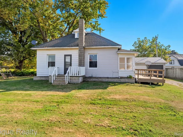 1526 Main St, Snover, MI 48472