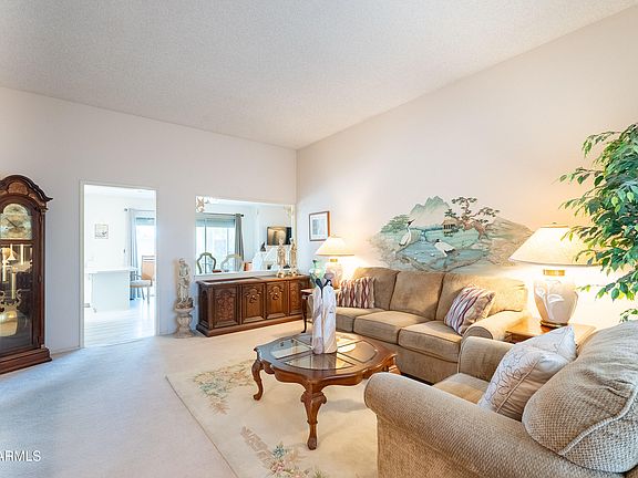 3rd image of 10737 W BROOKSIDE Drive