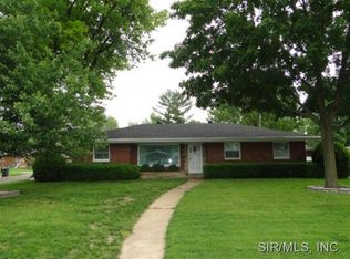139 Clearview Dr, Belleville, IL 62223