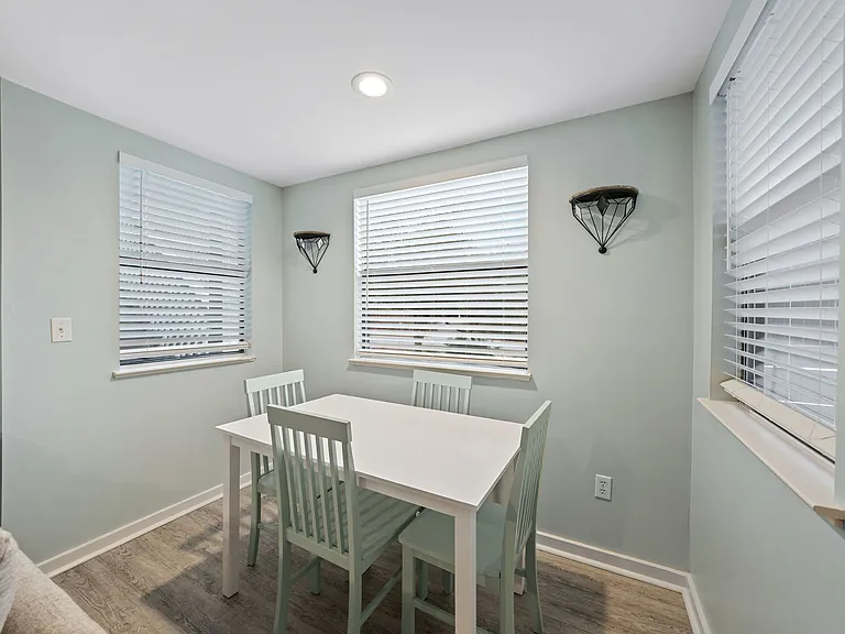 138 Crescent Rd — Photo 24