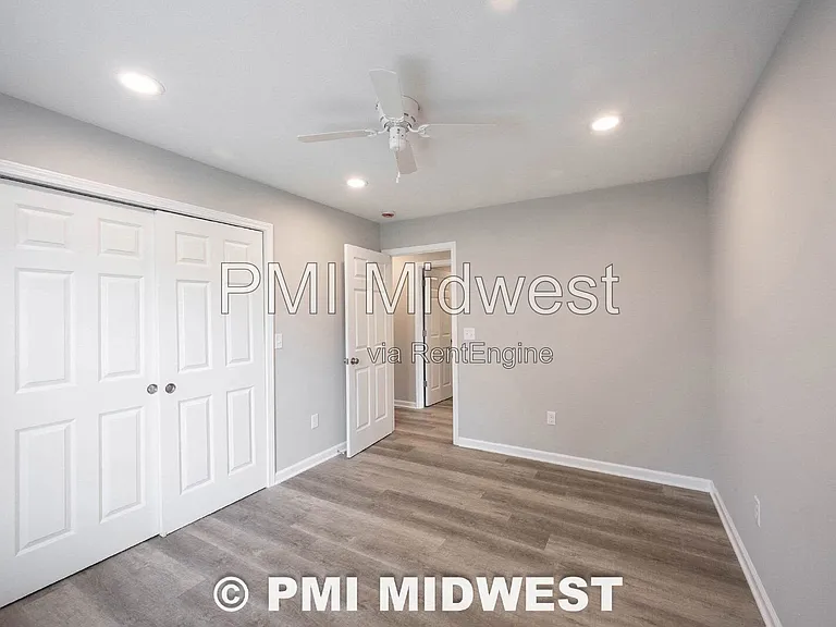 420 S Hamilton Ave #A — Photo 12