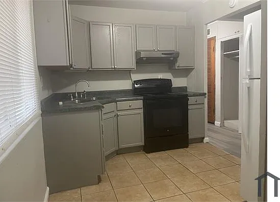 840 Lebon Dr — Photo 5