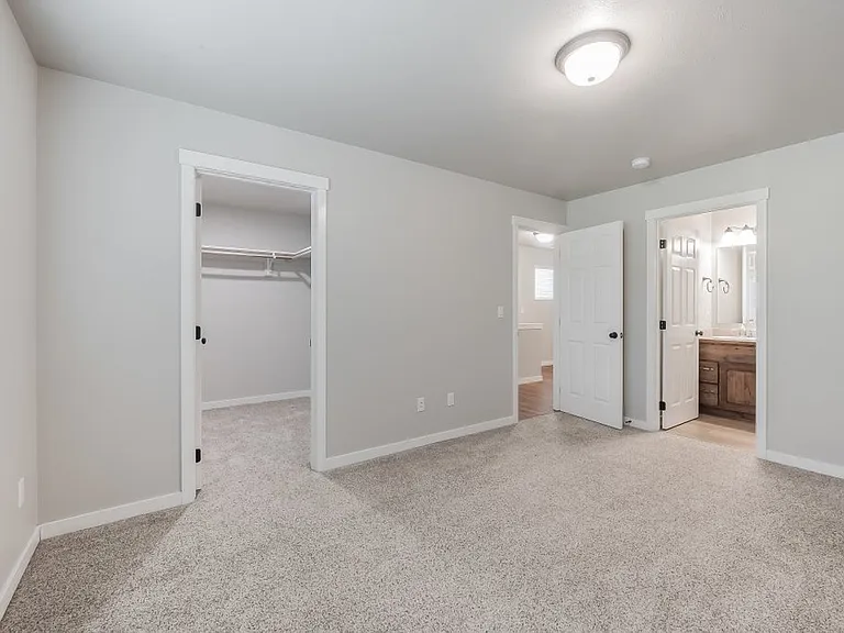 2844 N Carriage Ct — Photo 12
