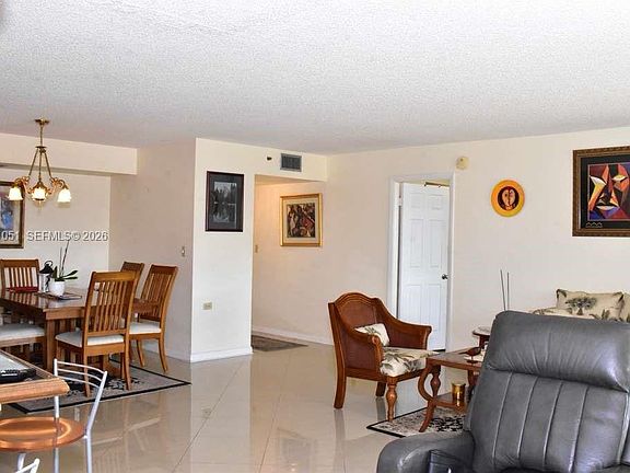 3rd image of 1300 Saint Charles Pl APT 617