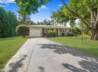 15 Davis St, Rehoboth, MA 02769