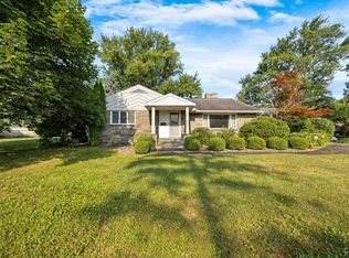 14 Pebble Hill Rd N, Syracuse, NY 13214