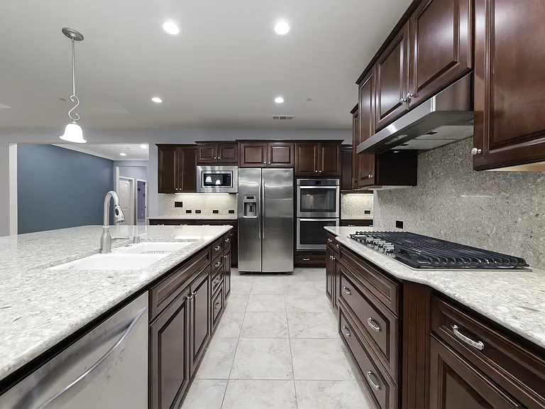 2624 Oakley St — Photo 12