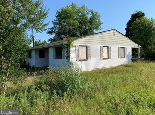 22775 Fairview Dr, Mechanicsville, MD