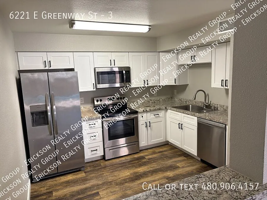 updated 3 bedroom in Mesa/ First Month Free — Photo 3