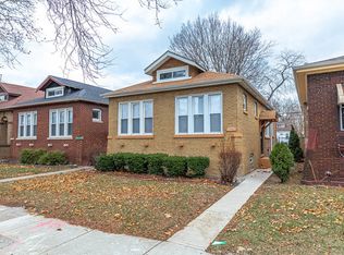 8215 S Avalon Ave, Chicago, IL