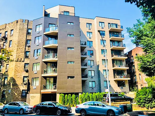 Rented by Bravado Real Estate LLC | media 18