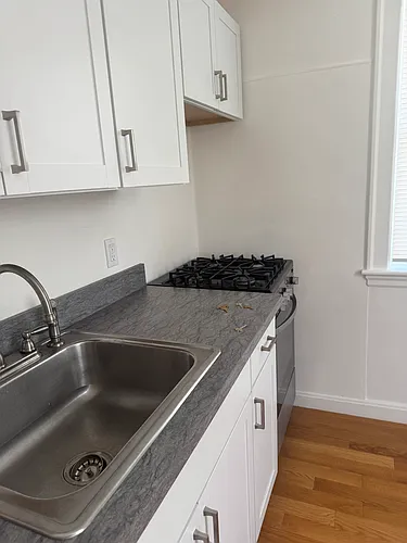 37 Appleton St #10 Photo 1