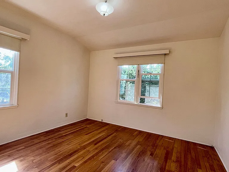 1491 Iris St — Photo 8