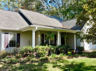 140 Grand Oak Cir, Pendleton, SC 29670