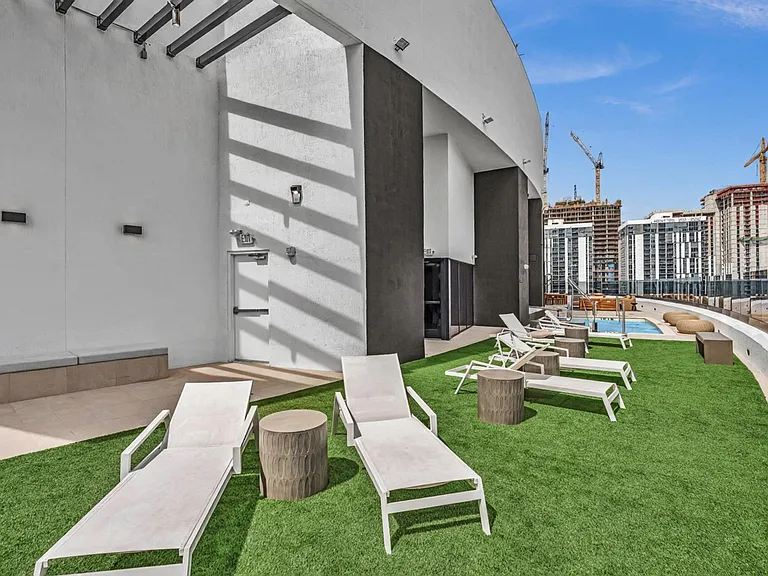 225 N Miami Ave #29-ID1537392P — Photo 7