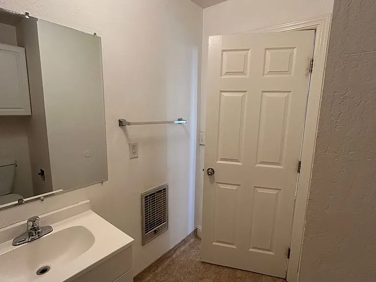 604 Salem St. — Photo 1