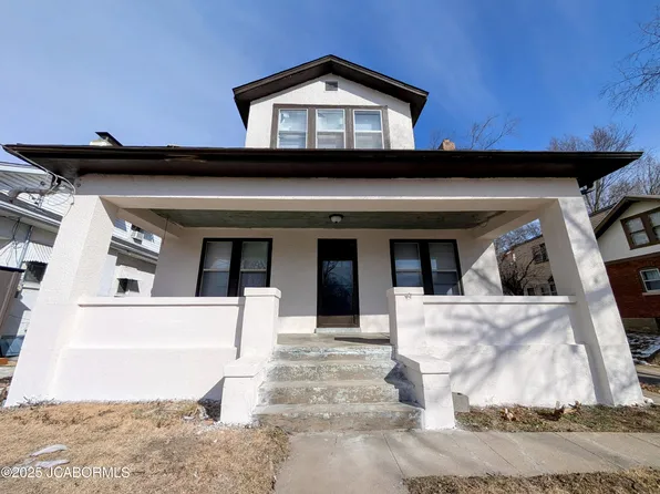 1218 W High St, Jefferson City, MO 65109