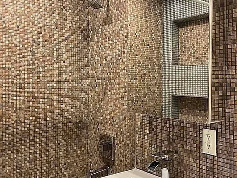 447 Meeker Ave #1A — Photo 22