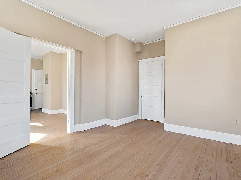 10 Green St #2J — Photo 13