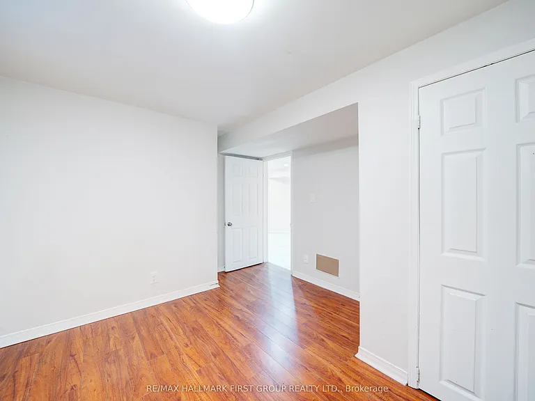 5 Claresholme Dr — Photo 18
