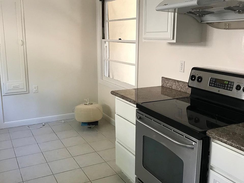 1st image of 450 Wilton Ave #2